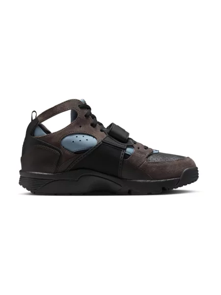 Sneakersy Nike Huarache zamszowe