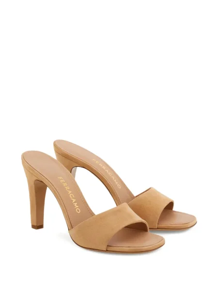 Sandale Ferragamo