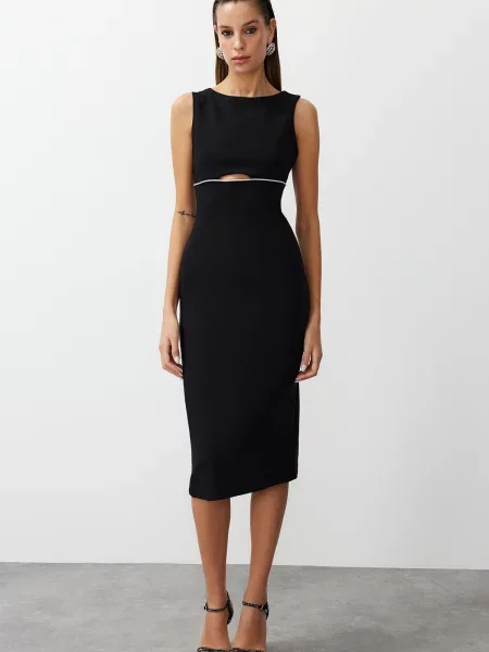 Rochie de seară Trendyol eleganta cu strasuri negru