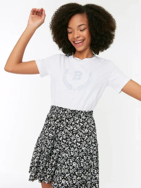 Szorty Trendyol czarne