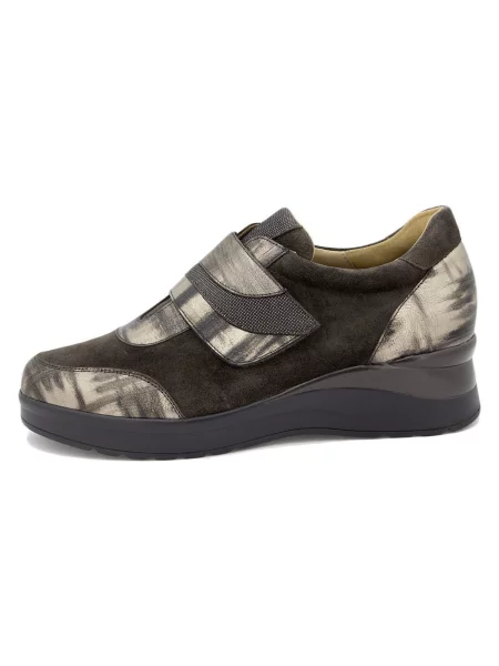 Pantofi Piesanto maro