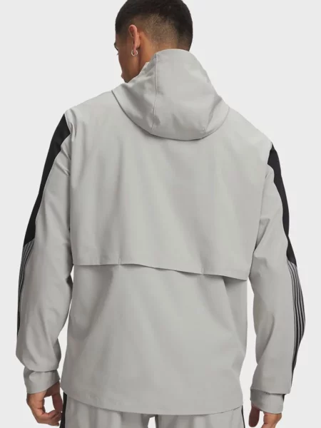 Ветровка Under Armour с капюшоном серая