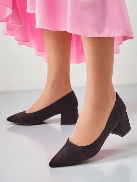 Pantofi cu toc Resti cu toc jos negru
