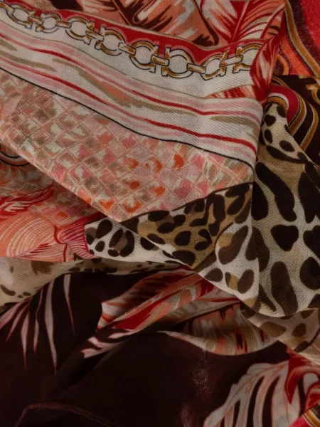 Fular Ferragamo cu franjuri cu model leopard maro