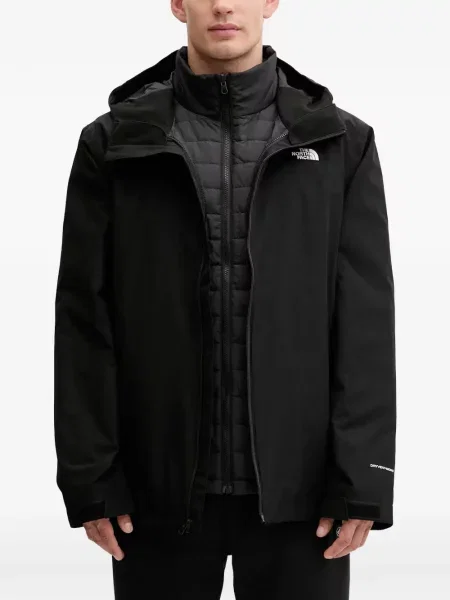 Geacă The North Face cu glugă negru