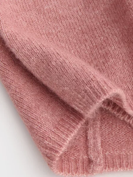 Шапка Reserved розовая