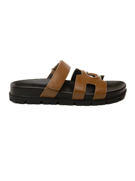 Klapki Guess brązowe