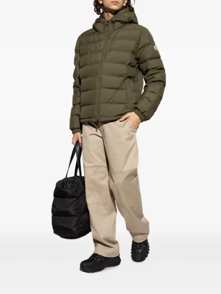 Geacă cu puf Moncler cu glugă verde