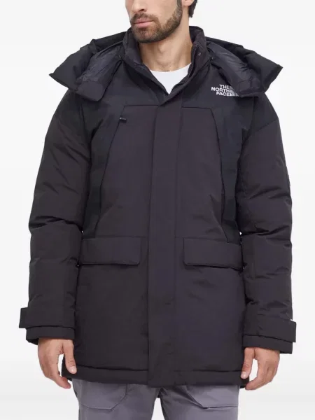 Geacă The North Face cu glugă negru