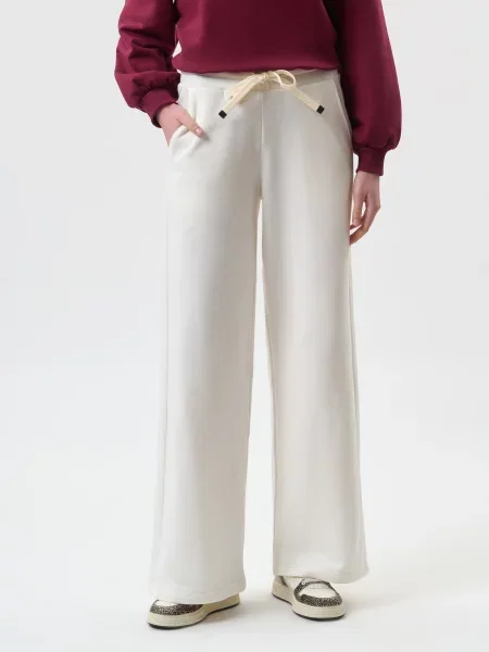 Костюмний спортивний костюм J.b4 Just Before білий