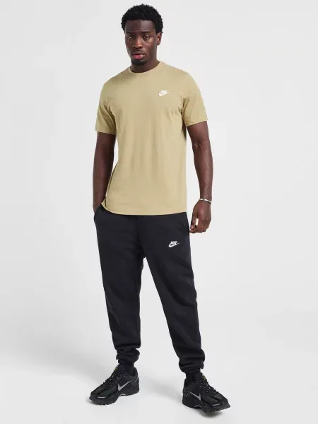Nike T-Shirt Sportswear Club brązowa