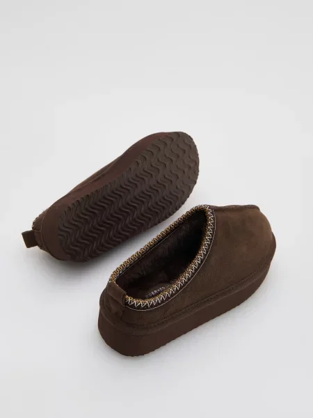 Замшевые сабо Reserved на платформе коричневые