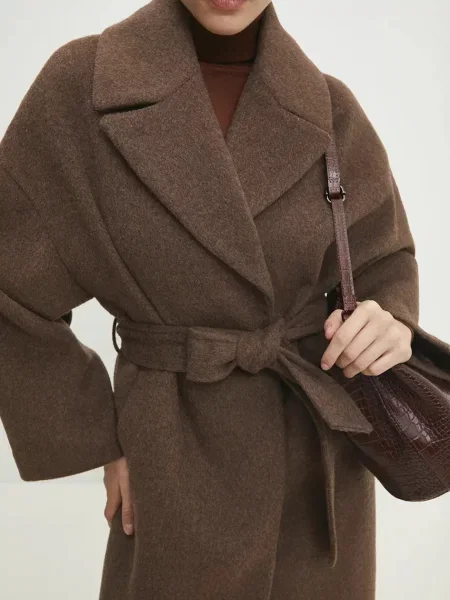 Answear Lab palton de lana de tranzitie oversize maro