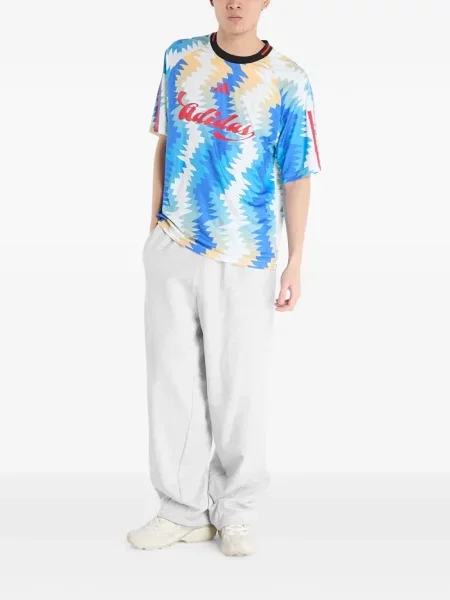 Sală de gimnastică șapcă Adidas tricotate fără mâneci roz