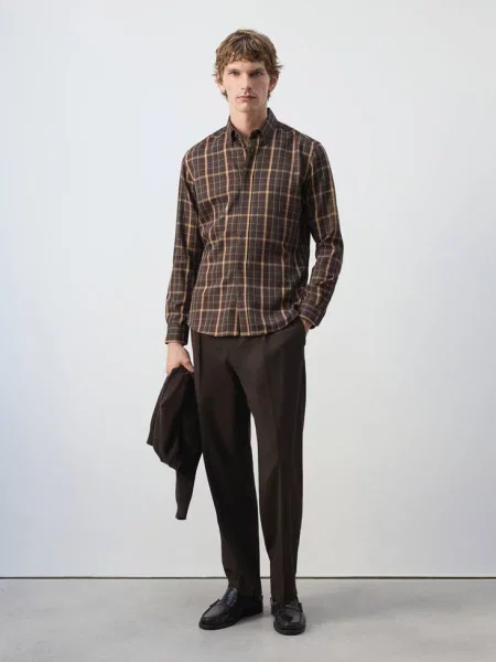 Koszula flanelowa w kratę regular fit Mężczyzna XL MANGO MAN brązowy