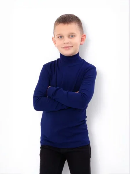 Гольф свитер носи своє синий