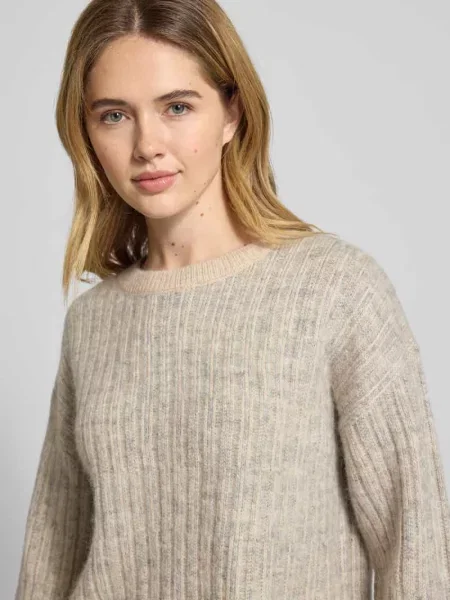 Sweter o kroju relaxed fit z mieszanki wełny z dodatkiem wełny z alpaki model ‘FALVA’ Selected Femme beżowy