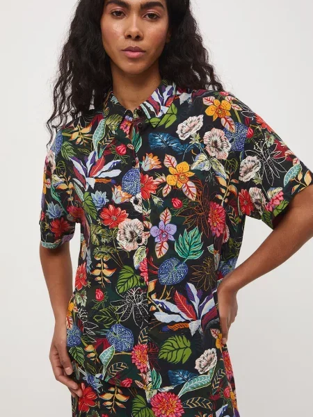 Medicine Srajca viskozna črna