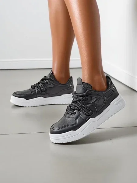 Sneakerși Resti negru