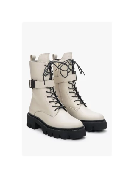 Кожаные ботинки Estro белые