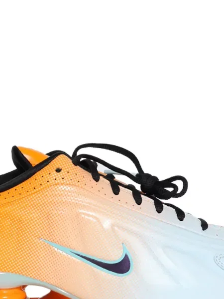 Sneakerși Nike plasă cu perforații cu autograf negru