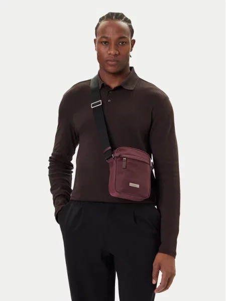 Saszetka Calvin Klein bordowa