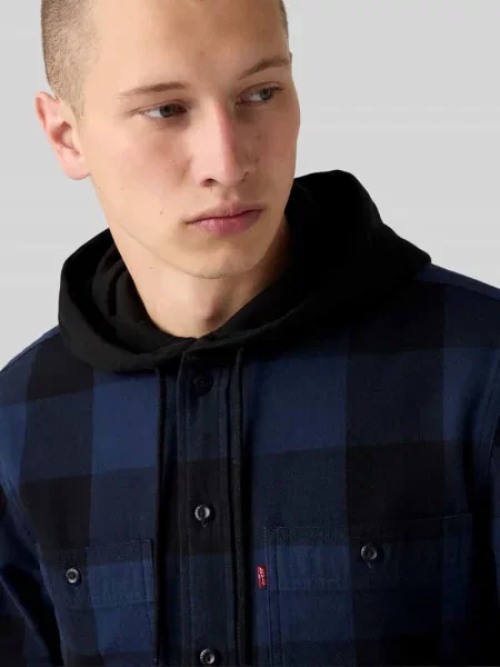 Koszula casualowa o kroju regular fit z czystej bawełny z kapturem Levi's granatowa