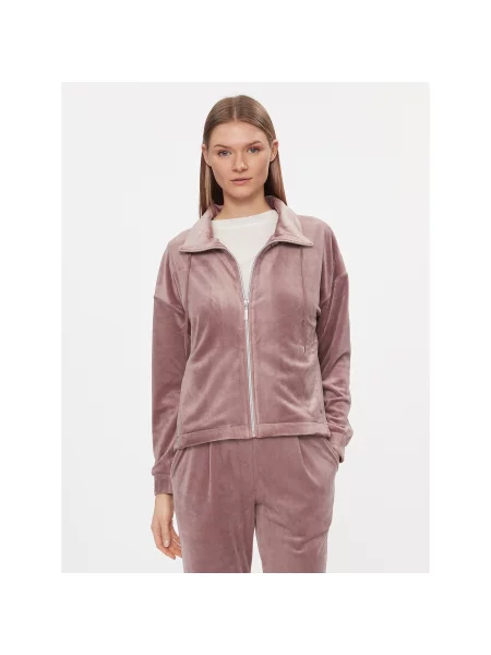 Велюрова куртка Triumph коричнева