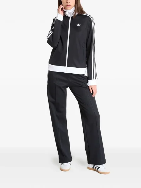 Pălărie Adidas cu dungi cu platformă din jerseu alb