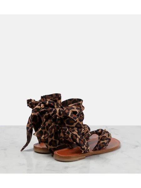 Satenaste sandali Christian Louboutin s potiskom z leopardjim vzorcem