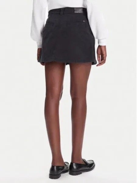 Tommy Jeans Jeans krilo črna