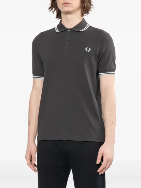 Къс поло тениска Fred Perry бродирана черно