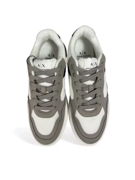 Sneakersy Armani Exchange beżowe
