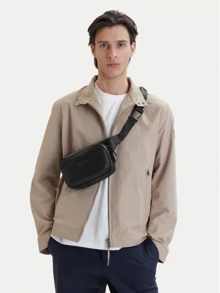 Armani Exchange Torbica za okrog pasu﻿ črna