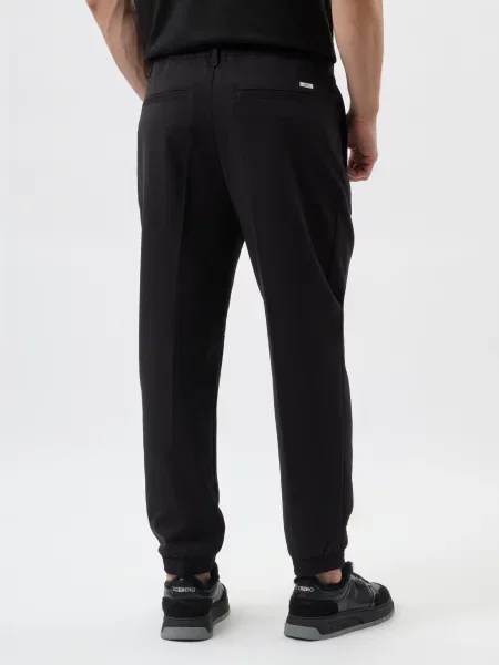 Брюки Armani Exchange черные