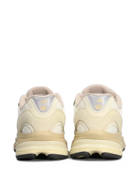 Top New Balance