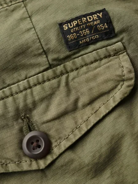 Pantaloni scurți Superdry verde