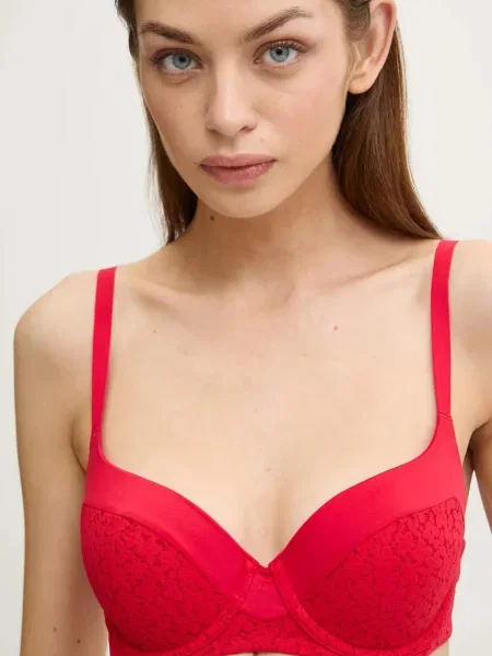 Chantelle Podprsenka červená