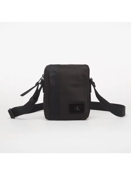 Сумка Calvin Klein из канваса черная