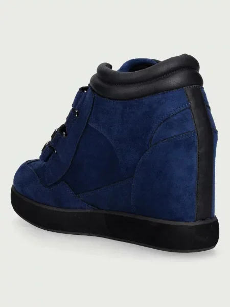 Кроссовки Koi Footwear на танкетке