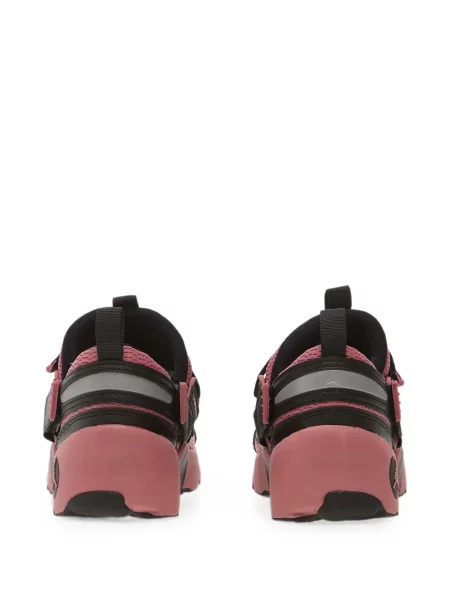 Sneakerși Jordan roz