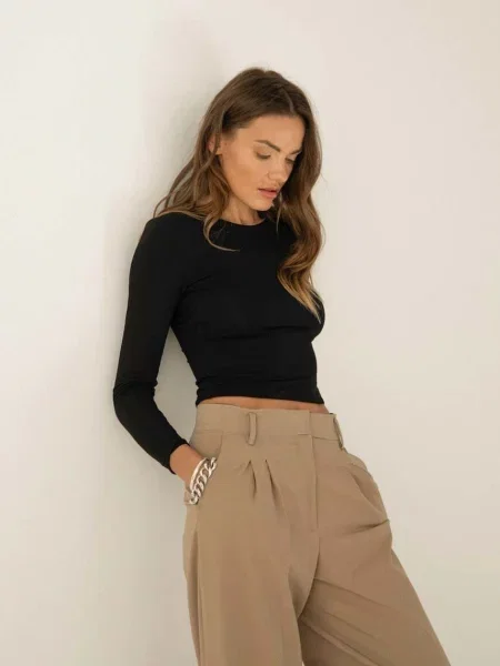 Majica z dolgimi rokavi Saint Body črna