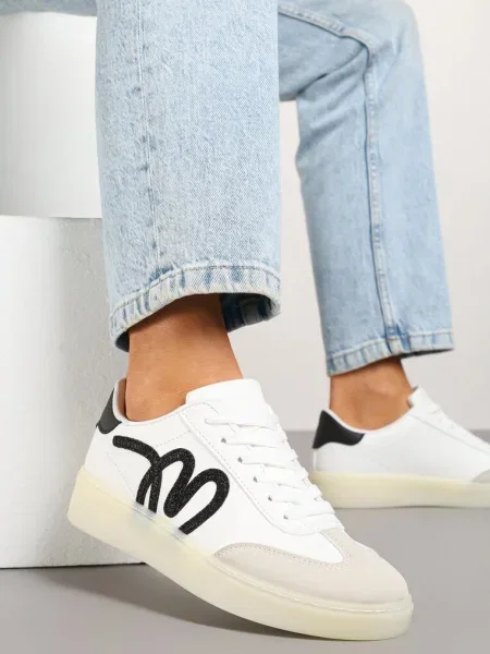 Sneakersy Klasyczne Tenisówki z Abstrakcyjną Aplikacją Ailinne białe