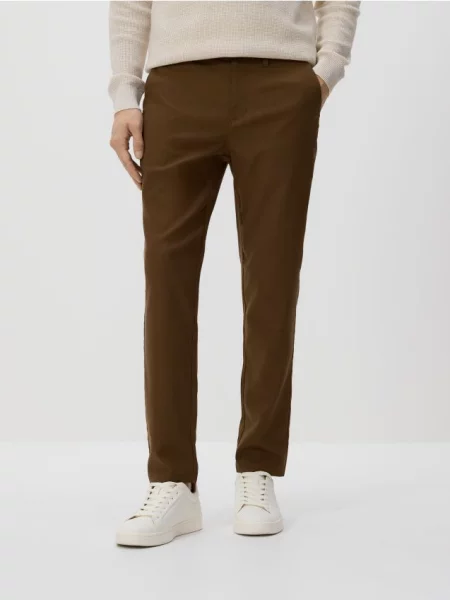 Reserved Pantaloni chino cu croi carrot brun-auriu auriu