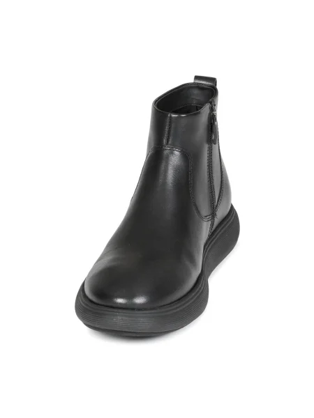 Kožené tenisky Fitflop čierna