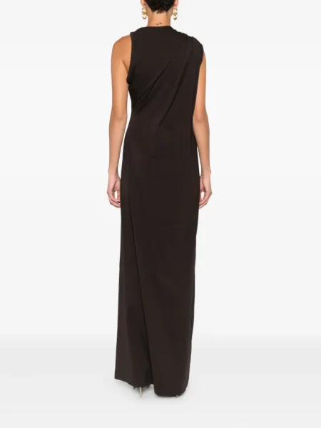 Rochie maxi Christopher Esber drapată de costum maro