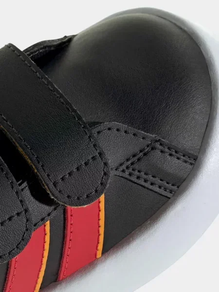Детские кроссовки Adidas