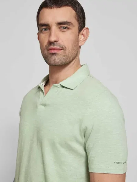 Koszulka polo o kroju slim fit z kołnierzem z połami Colours & Sons