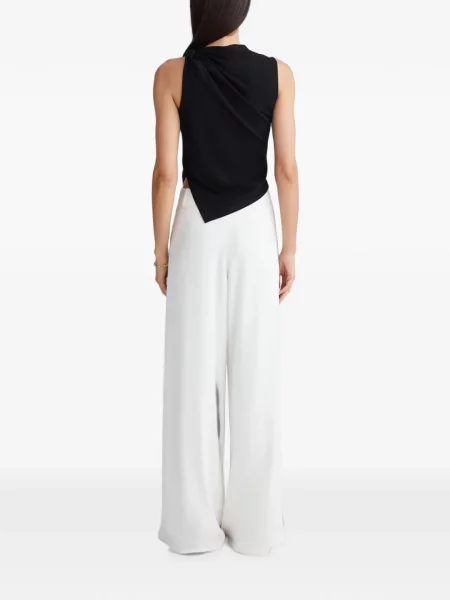 Top Anna Quan drapat negru