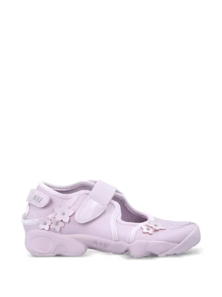 Φλοράλ μπλούζα Nike με απλικέ με ψηλή μέση μαύρο